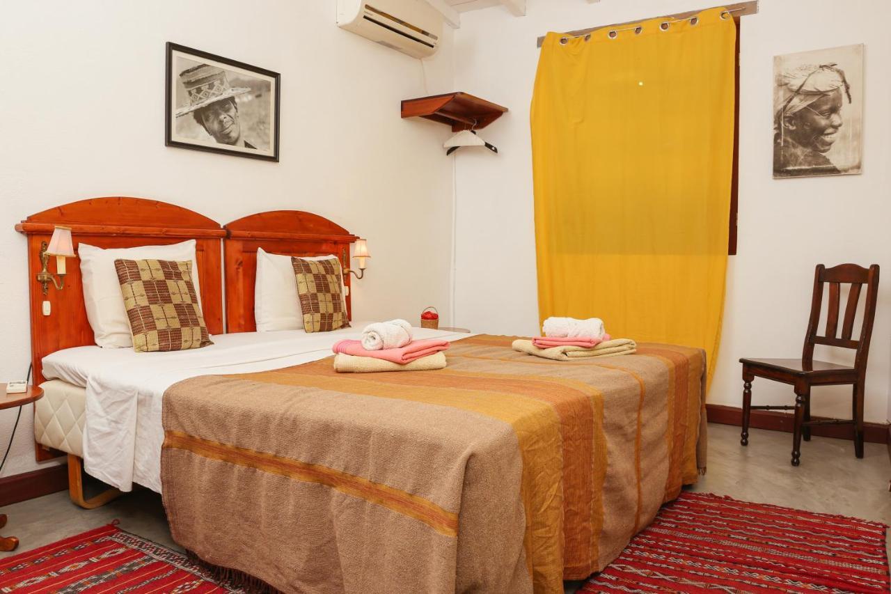 The Colonial Guest House São Filipe Extérieur photo