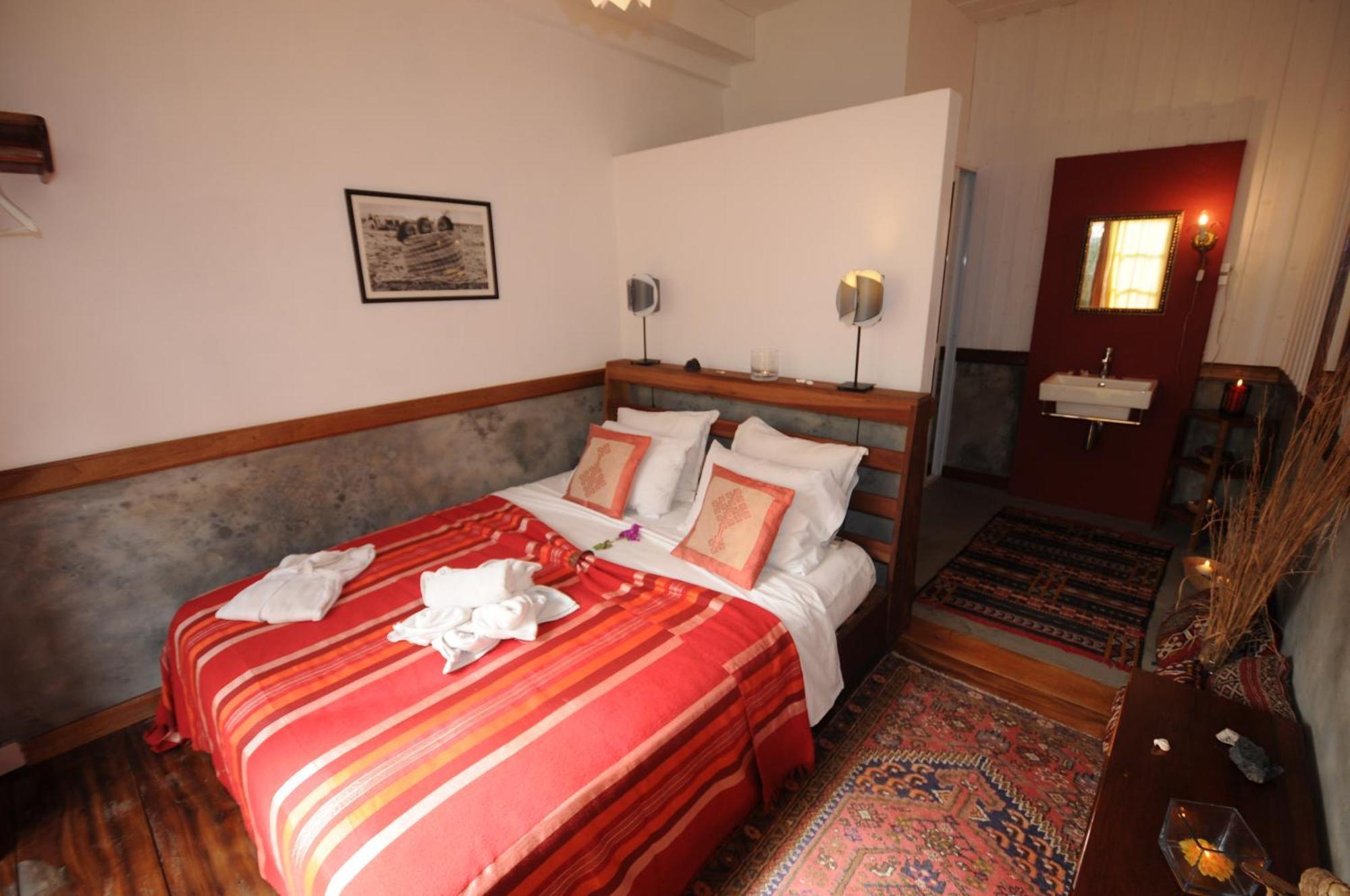 The Colonial Guest House São Filipe Extérieur photo