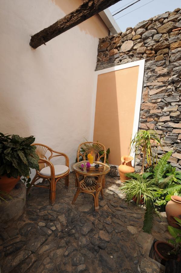 The Colonial Guest House São Filipe Extérieur photo